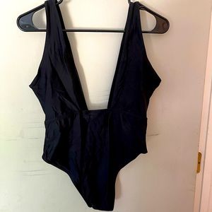 ZAFUL black one piece bathing suit (LARGE)!